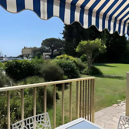Familial Piscine Apartment